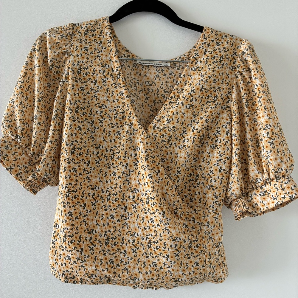 Abercrombie & Fitch Floral Blouse